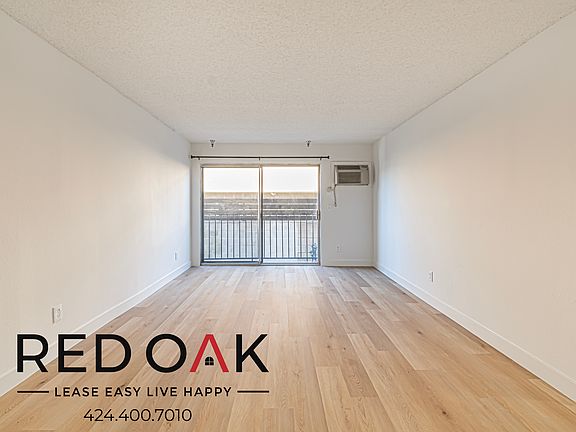 4th image of 134 1/3 N Mariposa Ave #111