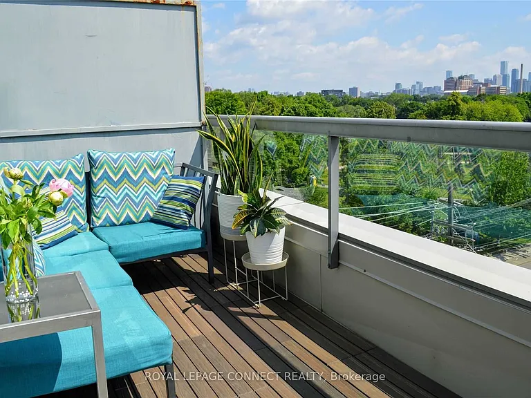 955 Queen St W #Penthouse 15 — Photo 15