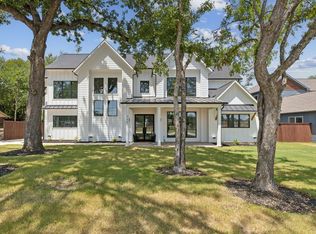 117 S Moore Rd, Coppell, TX 75019