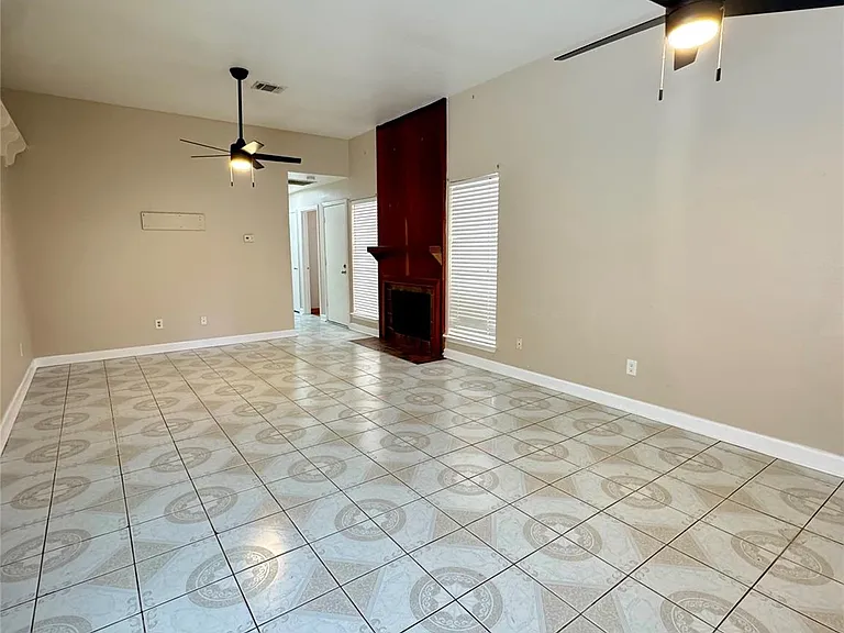 10249 Colony Ct — Photo 3