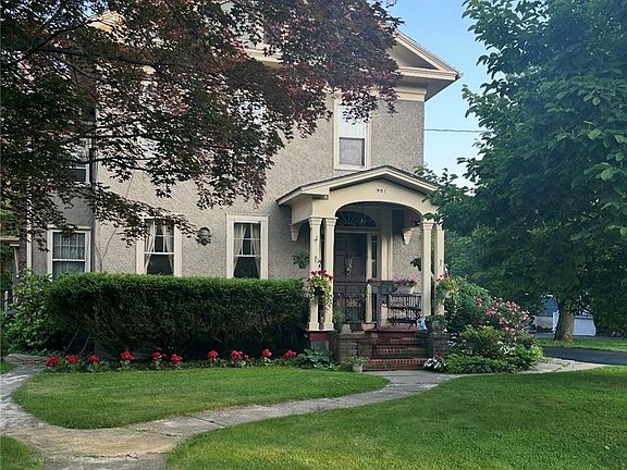 2nd image of 901 W Water St