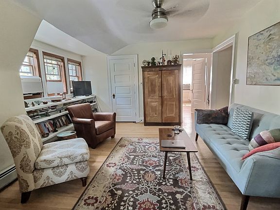 5th image of 37 W Greenwood Ave APT 3