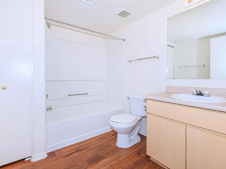 San Giovanni Apartments — Photo 9