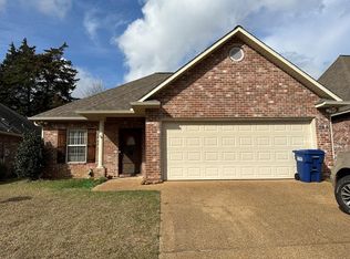 411 Anna, Brookhaven, MS 39601