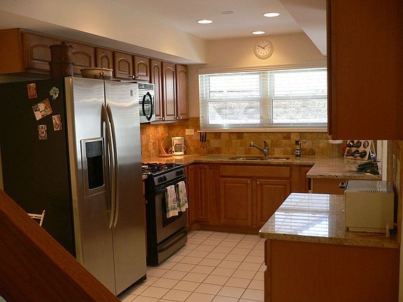 2nd image of 62 White Pine Dr