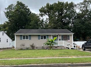 2451 Hemlock St, Norfolk, VA 23513