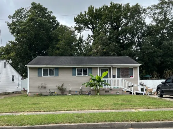 2451 Hemlock St, Norfolk, VA 23513