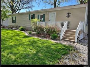 18832 Mary Jane Ln, Carlyle, IL
