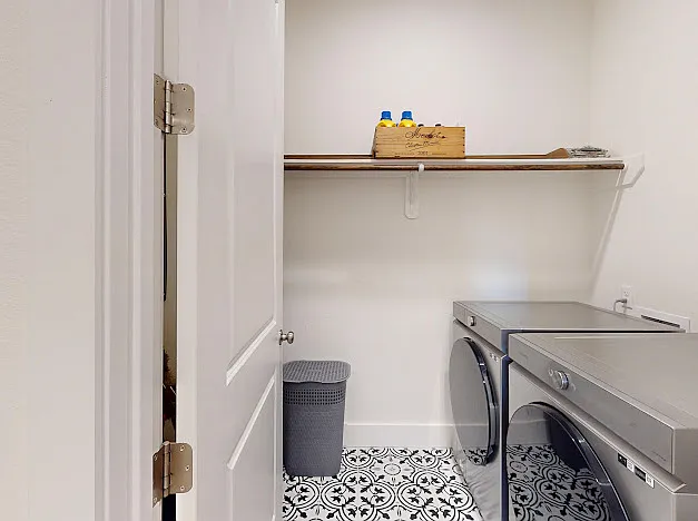 719 Baywood Dr — Photo 12
