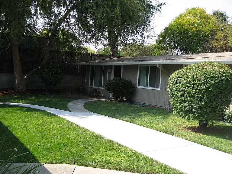 2323 San Juan Ave #8 — Photo 6