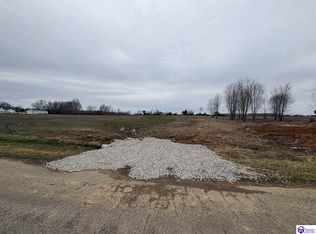 14 Owl Creek Dr, Vine Grove, KY 40175