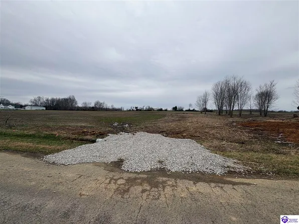 14 Owl Creek Dr, Vine Grove, KY 40175