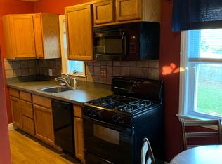 364 N McKenzie St, Adrian, MI 49221