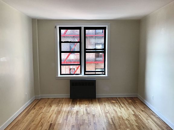 5th image of 4141 51st St APT 5S