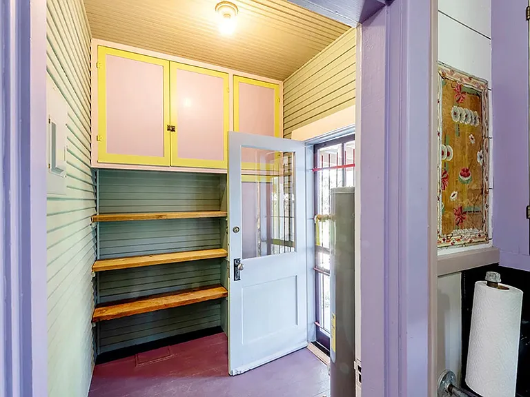 331 Avant Ave — Photo 11