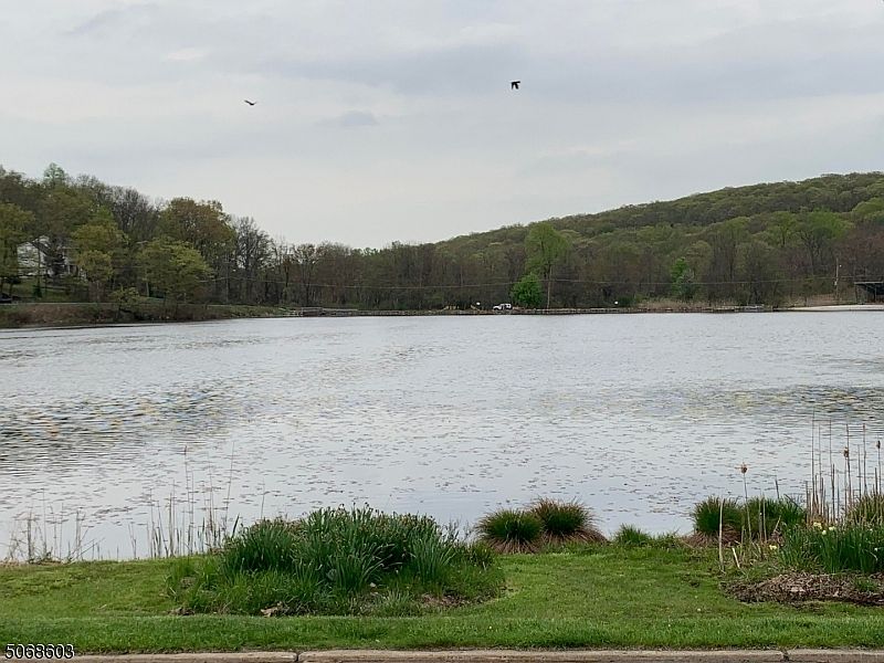 1st image of 63 Lake Shore Dr
