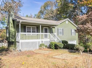 33 Landing Ct, Powder Springs, GA 30127