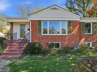 6318 11th Rd N, Arlington, VA