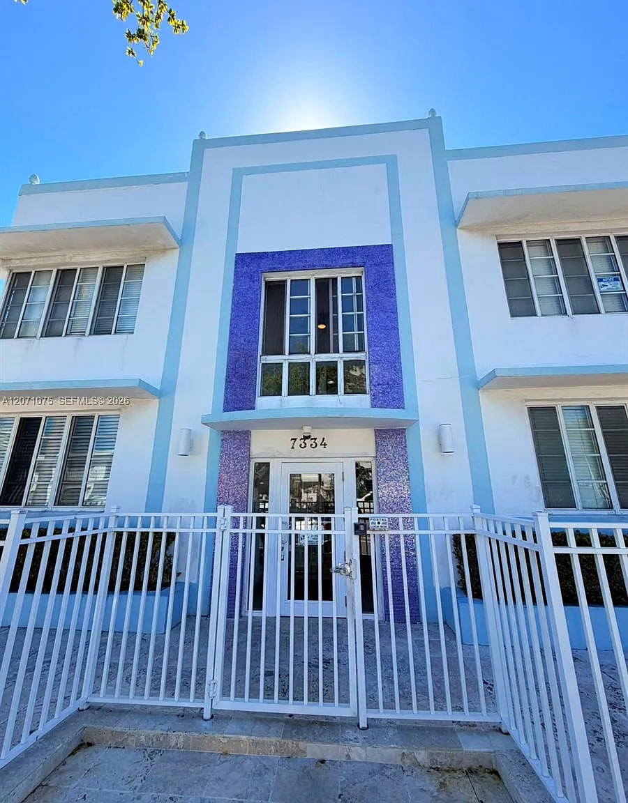 Harding Avenue Condo — Photo 1