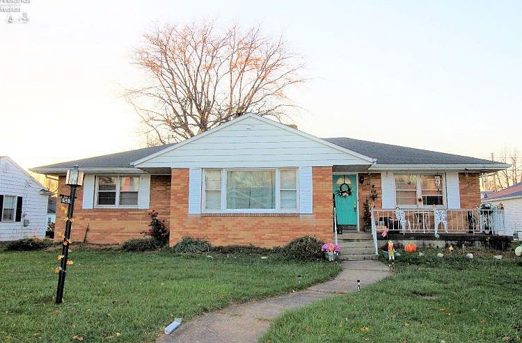 1st image of 640 Orchard Dr