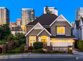 742 99th Ave NE, Bellevue, WA 98004