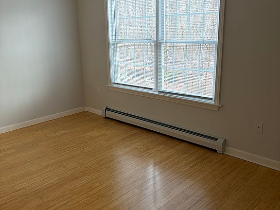 5th image of 50 Brookside Dr APT F2