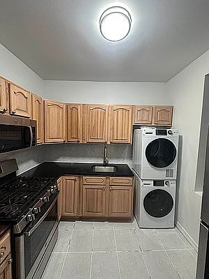 5th image of 560 W 163rd St APT 24