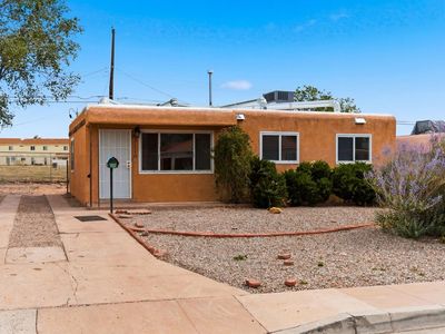 8116 Kathryn Ave SE, Albuquerque, NM, 87108
