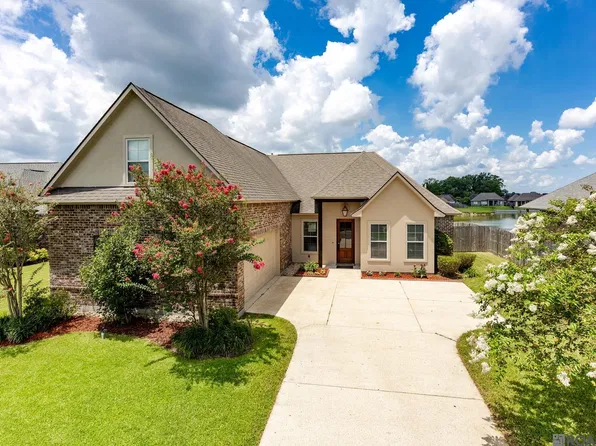 16395 Pascal Dr, Prairieville, LA 70769