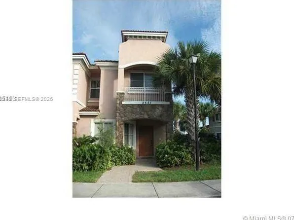 2551 SW 83rd Ave #107, Hollywood, FL 33025