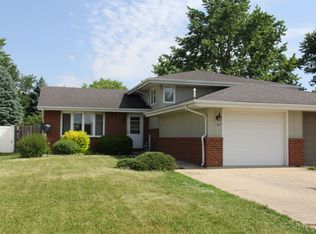 414 Palmor Dr, Ottawa, IL 61350