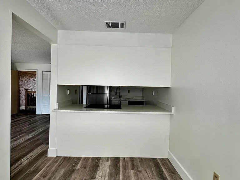 265 Ulster Ct — Photo 7