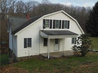 330 McNair St, Baden, PA 15005