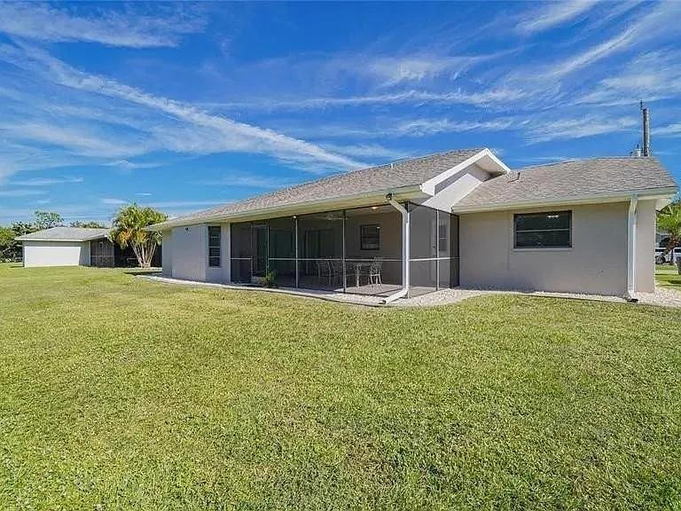 367 Mendoza St — Photo 22