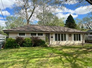 2542 E Wilshire Rd, Springfield, IL 62703