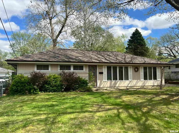 2542 E Wilshire Rd, Springfield, IL 62703