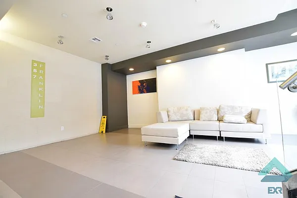 Rented by EXR | media 36