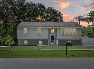 4 Cross Rd, Brookline, NH 03033