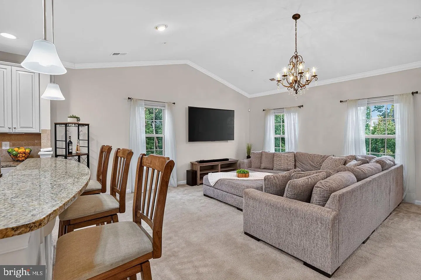 Virginia Manor — Photo 3