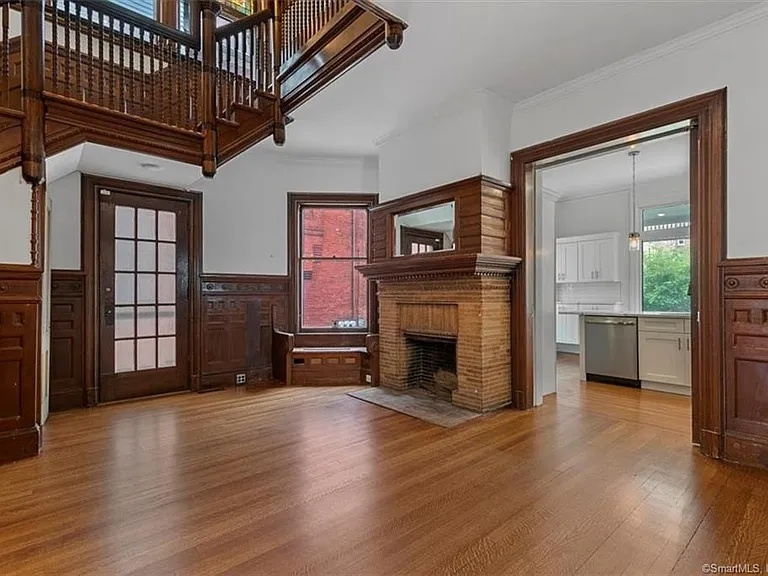 131 Dwight St #1 — Photo 4