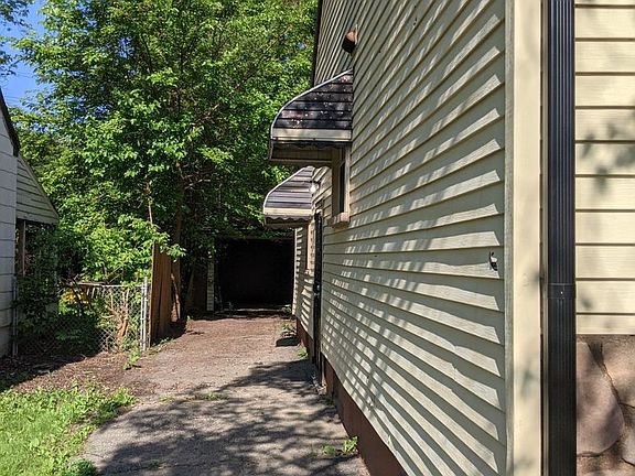 3rd image of 11693 Marlowe St