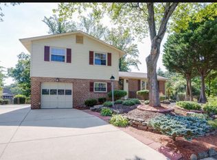 10005 Dalroy Ct, Fairfax, VA 22032