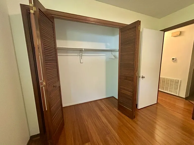821 E Lakeside Dr — Photo 18