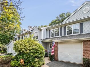 57 Hickory Way, Mount Arlington, NJ 07856