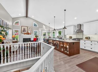 342 S Hawkside Mews NW, Calgary, AB T3G 3J4