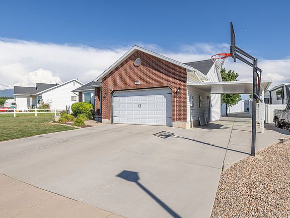 2nd image of 2765 W Lindi Way