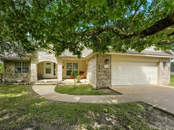 1105 2nd St, Jarrell, TX 76537