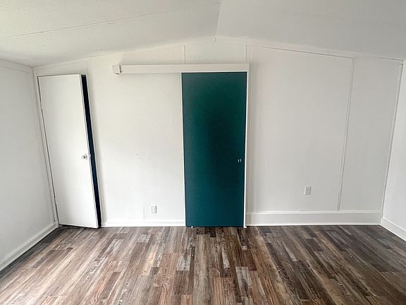 2nd image of 117 Beach Dr #11351266