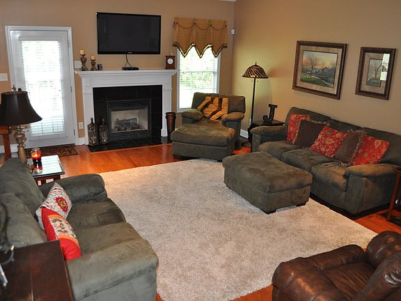 4th image of 6026 Shannon Valley Farms Blvd