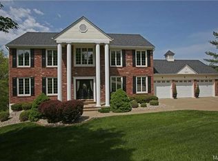 323 Chesterfield Oaks Dr, Chesterfield, MO 63005